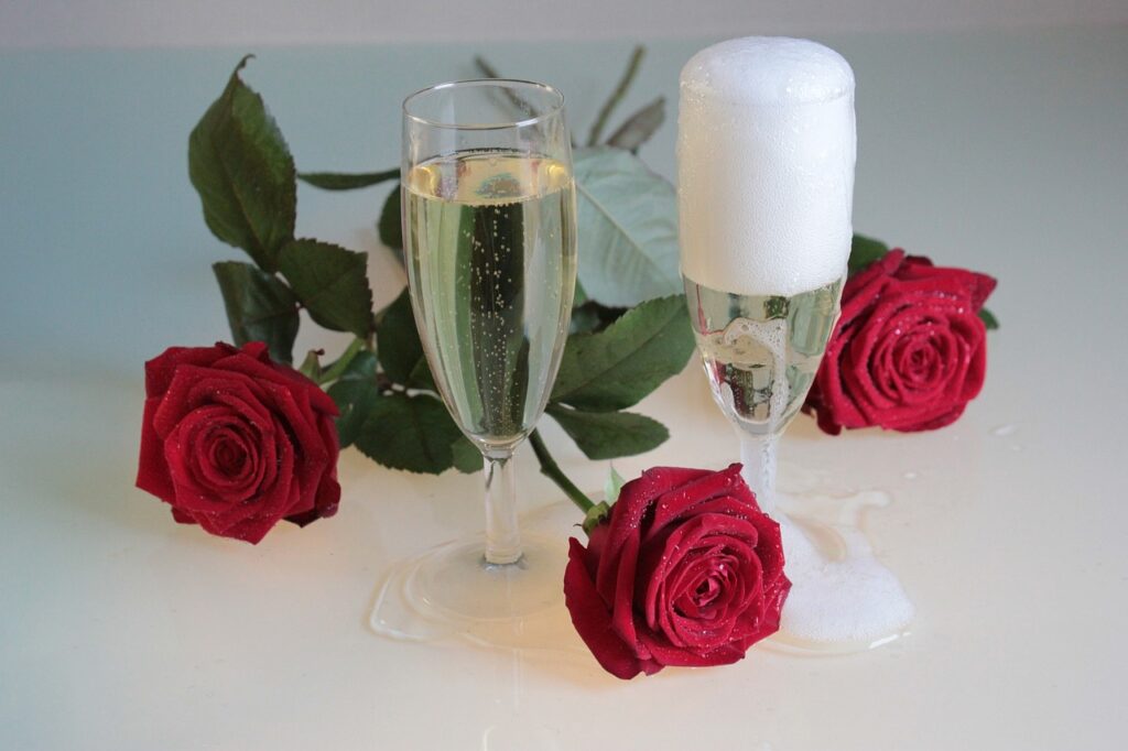roses, champagne, drink-1843764.jpg